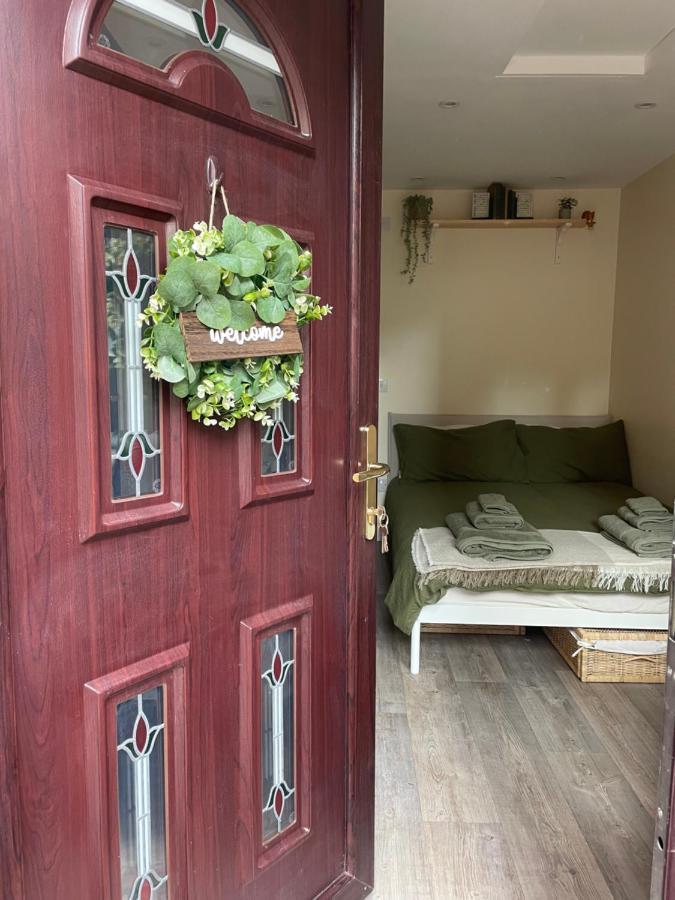 The Cotswold Nook 호텔 더즐리 외부 사진